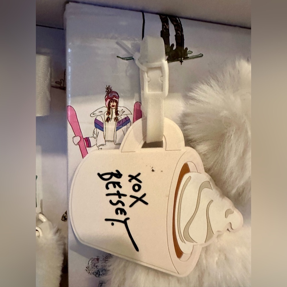 Betsy Johnson Four Piece BOXED Gift Set - Picture 6 of 10